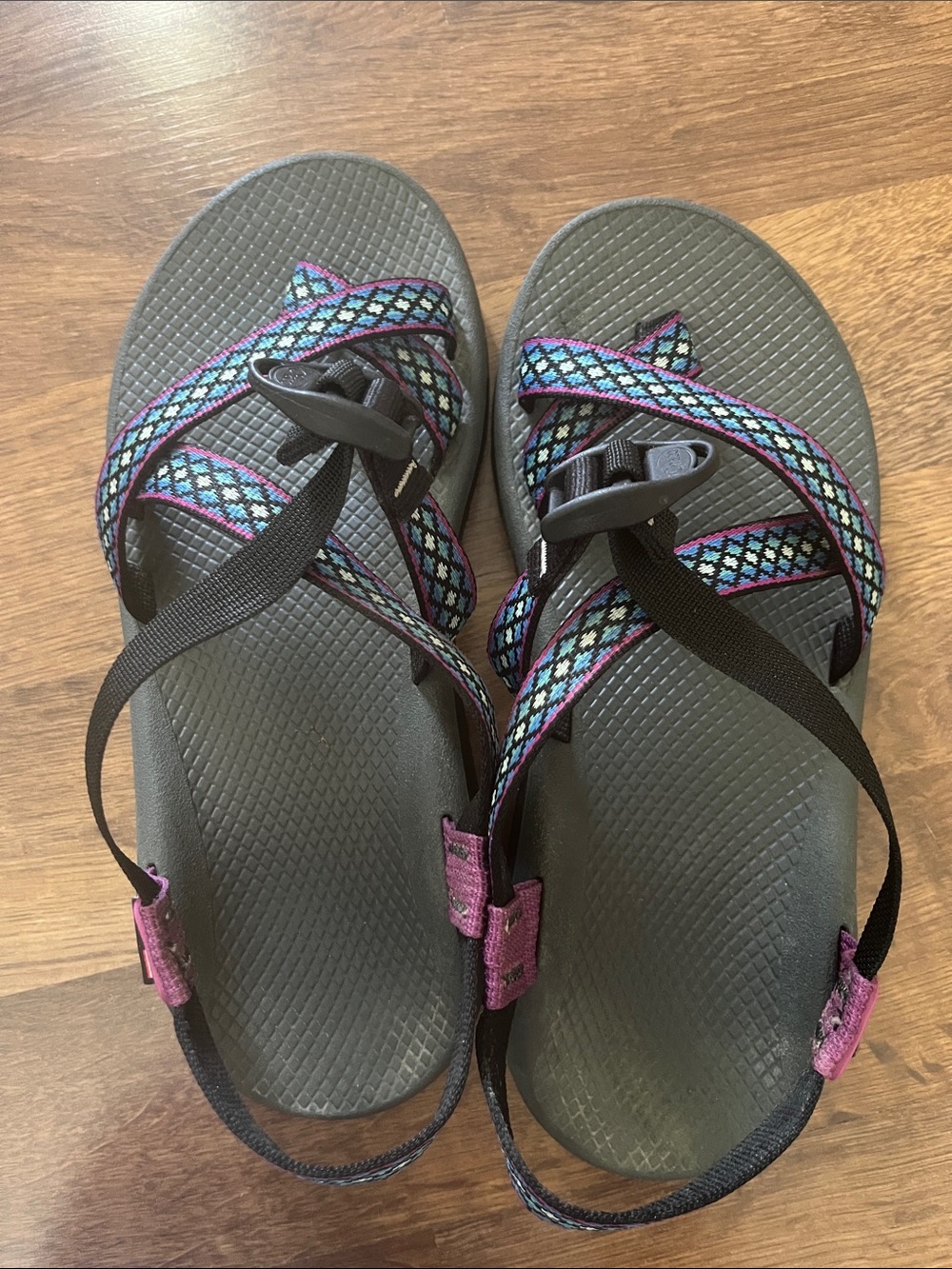 Chaco Sandals Purple Blue White Straps Women’s Size 11.5 Men’s 10 - Picture 2 of 7